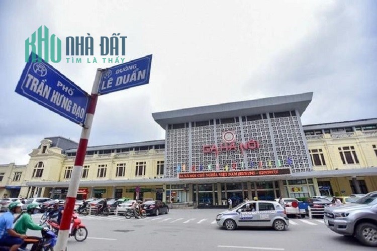 Gia đình cần bán nhà mặt ngõ Lê Duẩn giá 970tr, 20m2, Ngõ Ngắn