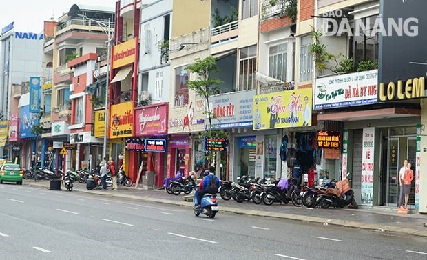 Gia đình cần bán nhà mặt ngõ Lê Duẩn giá 970tr, 20m2, Ngõ Ngắn