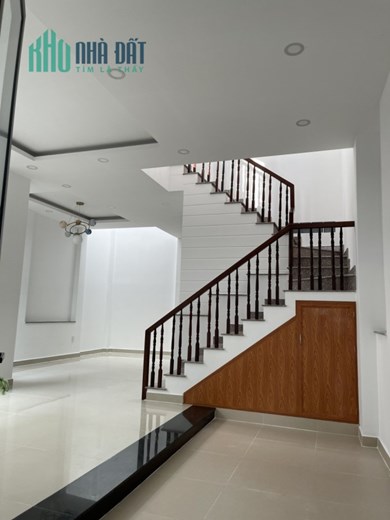 Nhà ngang 6.5m đường Phan Văn Hớn , Quận12, 65m2,3PN, giá 3 tỷ 9  TL.
