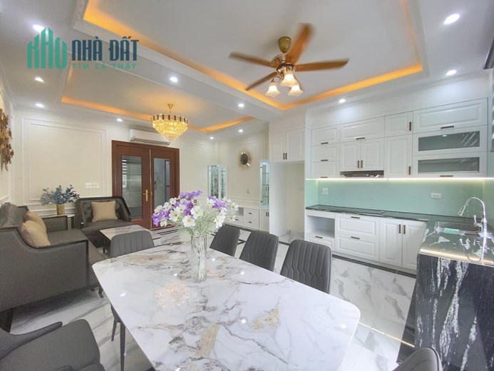 CẦN BÁN NHÀ TẠI ĐƯỜNG NGUYỄN TRÃI QUẬN THANH XUÂN - DIÊN TÍCH 35M x 5 TẦNG