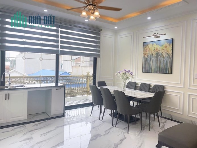 CẦN BÁN NHÀ TẠI ĐƯỜNG NGUYỄN TRÃI QUẬN THANH XUÂN - DIÊN TÍCH 35M x 5 TẦNG
