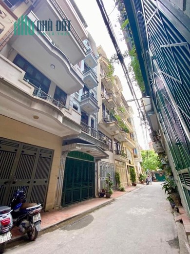 SIÊU VIP_ HẠ CHÀO BÁN GẤP  PHÂN LÔ CẦU GIẤY - 50m2, 5 tầng, 10,5 tỷ - Ô tô tránh, Trung Tâm,  Nhà