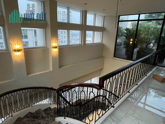 Nhà Góc 2 MT LÝ TỰ TRỌNG-Vòng Xoay Phù Đổng Ngang 7,2 x 21 TRỆT 4 LẦU còn 67 tỷ