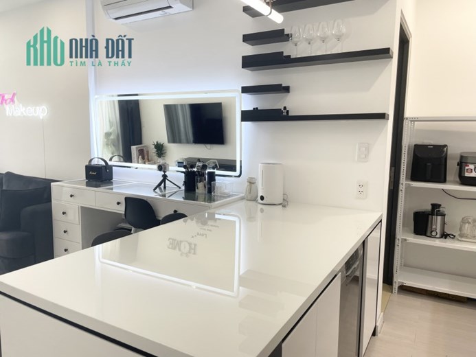 Chính chủ cần bán chuyển nhượng căn 2 PN D'Lusso giá tốt nhất thị trường