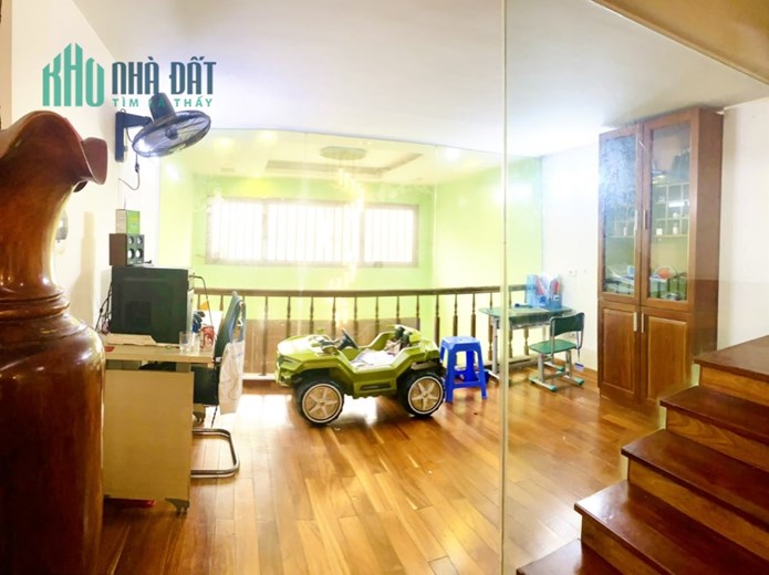 Chính chủ tôi cần bán 01 căn nhà 4,5 tầng tại trục đường văn minh, thôn Dậu 2, di Trạch, Hoài Đức ,