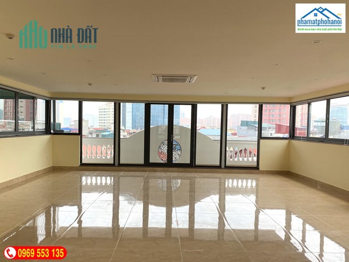 Cho Thuê Tòa Văn Phòng 9 Tầng Mặt Phố Nguyễn Khang. DT 120m2. Mt 8m.Giá 8000USD