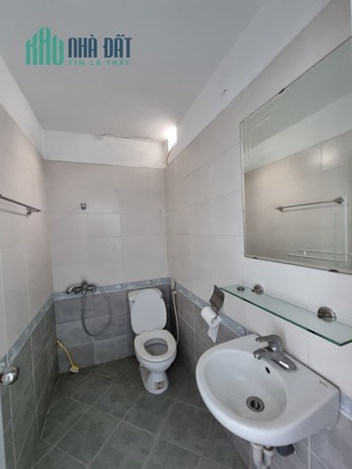 Bán nhà Xuân Thuỷ, Cầu Giấy. DT 40m2; giá 5.7 tỷ. Phương