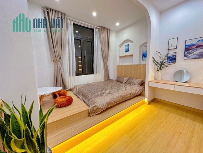 Bán nhà ngõ 175 Phố Lạc Long Quân – 5m ra Ô tô – 300m ra Hồ Tây – 0976357760
