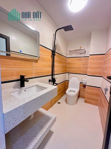 Bán nhà ngõ 175 Phố Lạc Long Quân – 5m ra Ô tô – 300m ra Hồ Tây – 0976357760