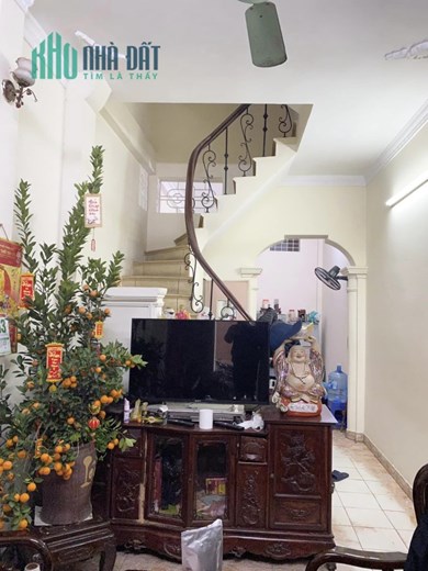 BÁN  NHÀ NGỌC LÂM, HIẾM CÓ, KHÓ TÌM, VỊ TRÍ ĐẸP, GẦN CHỢ,, Ô TÔ TRÁNH. NHỈNH 4 TỶ CHO MỘT