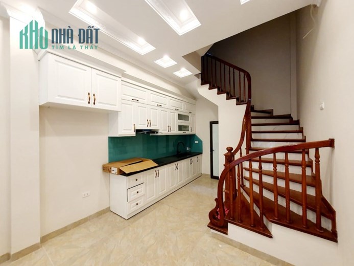 BÁN SIÊU PHẦM NHÀ NGỌC LÂM, HIẾM CÓ, KHÓ TÌM, KHU DÂN TRÍ CAO, Ô TÔ ĐỖ CỬA. NHỈNH 4 TỶ CHO MỘT SIÊU