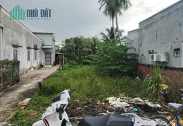 - Cần bán gấp 135m2 đất thổ cư đường Đào Tông Nguyên Nhà Bè