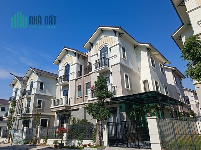 Bán nhanh căn biệt thự vườn trong kđt Centa Vsip Từ Sơn giá đáy.