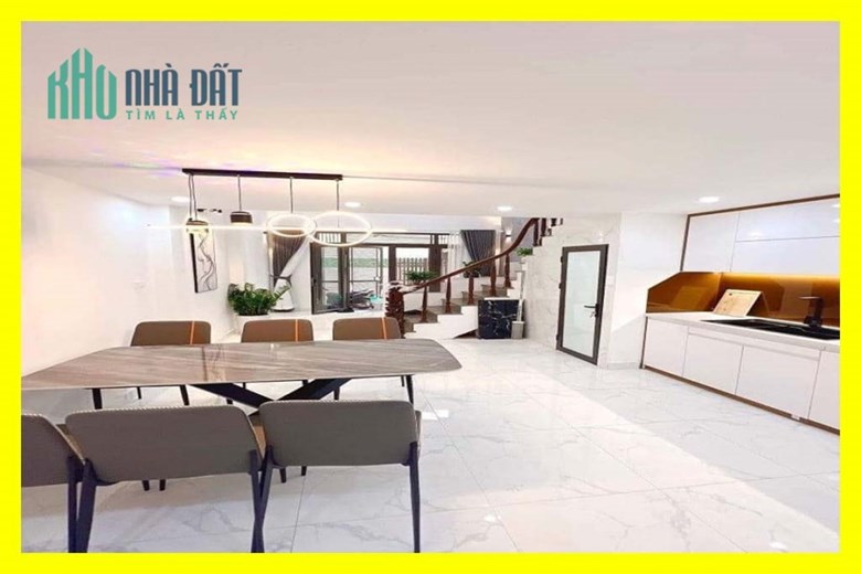 Bán nhà đường Láng Hạ, Đống Đa, 2 mặt thoáng, lô góc, nở hậu, vị trí đắc địa giá chỉ hơn 5 tỷ