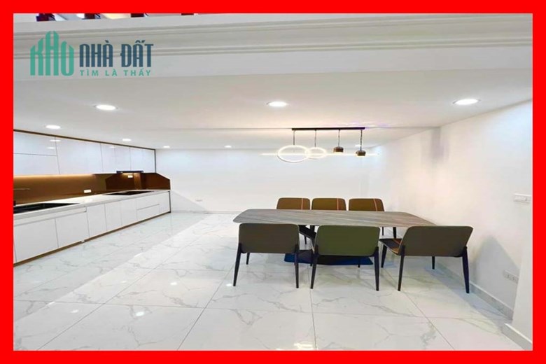 Vị trí đắc địa tại Trung tâm quận Đống Đa, gần phố Giảng Võ, Hào Nam