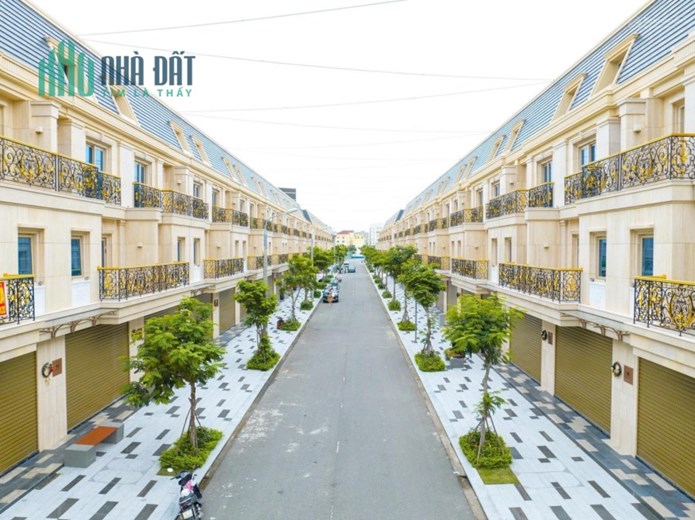 Bán Gấp Nhà Phố Thương mại Trung Tâm Đà Nẵng