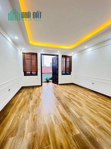 Bán nhà Minh Khai, ô tô đỗ cổng, 41m2 x 5 tầng. Giá 5.5 tỷ TL