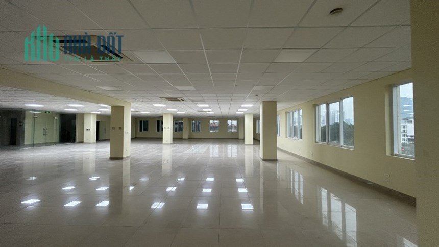 Chào thuê 500m sàn vp tòa nhà Đồng Lợi 1160 đường Láng, giá hợp lý sẵn bàn giao.