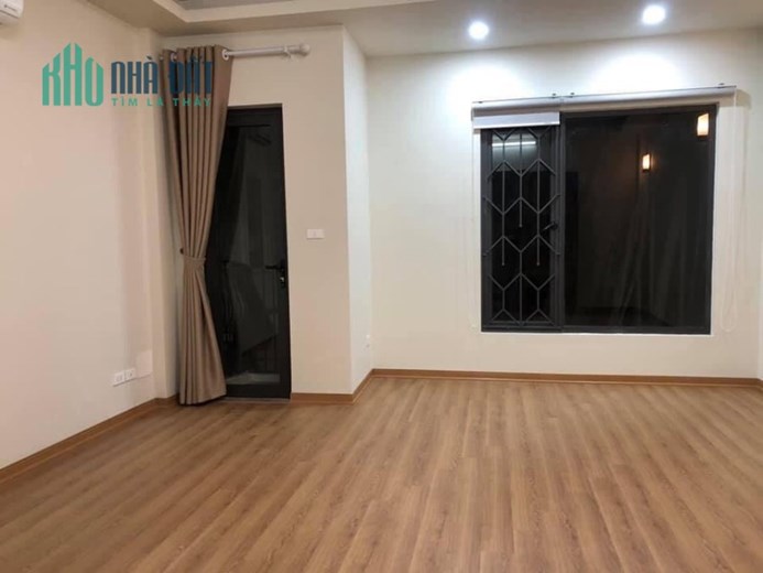 Hiếm! Xã Đàn 38m2, 5 tầng, ngõ to MT 3,6m giá bán 4,5 tỷ