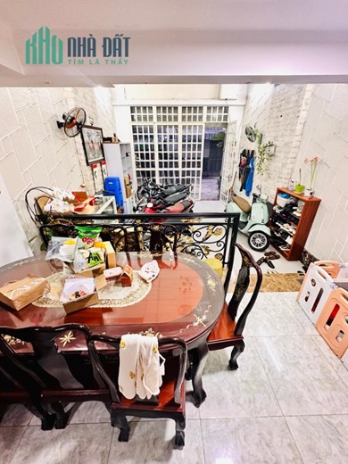 Bình Thạnh, HXH 8m Lê Quang Định, xe hơi vào nhà, sát mặt tiền, chỉ 14 tỷ