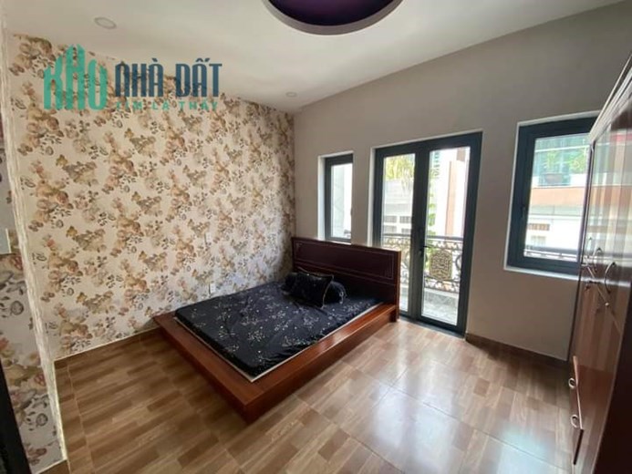 BÁN NHÀ MẶT TIỀN THẠCH LAM, TÂN PHÚ, SD 115m2, Ngang 4m, Nhỉnh 5 tỷ