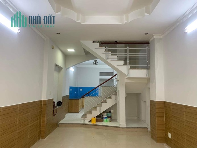 Bán Nhà Trương Công Định, Tân Bình, Sát Mặt Tiền, 3 Tầng , 60m2, Nhỉnh 6 Tỷ.