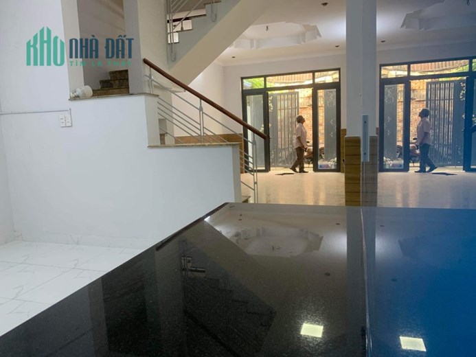 Bán Nhà Trương Công Định, Tân Bình, Sát Mặt Tiền, 3 Tầng , 60m2, Nhỉnh 6 Tỷ.