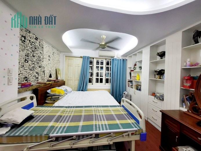 Bán nhà 83m2 Ngõ 276 Nghi Tàm, Tây Hồ Phân lô Gara Ô tô Tránh 12.6 Tỷ