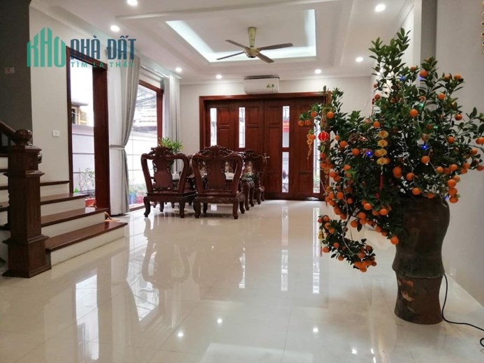 Bán nhà 88m2 phố Nghi Tàm, Tây Hồ Phân lô Gara Ô tô Tránh 12.2 Tỷ