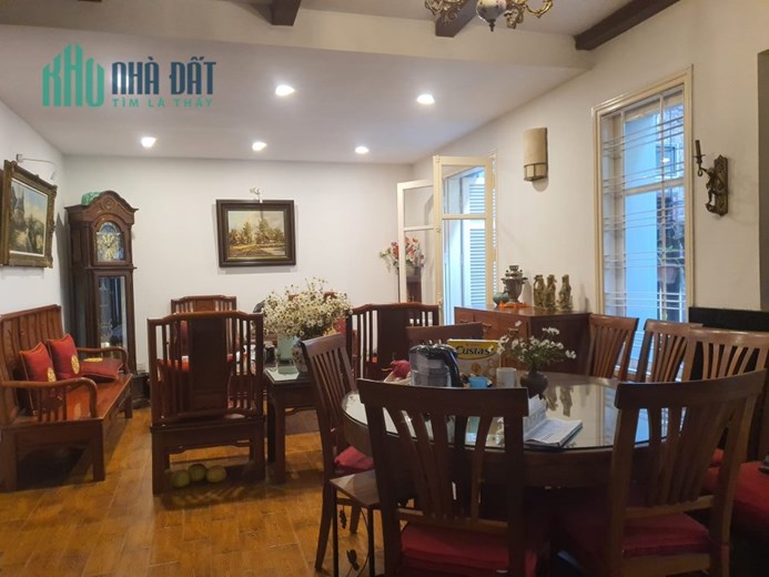 Bán nhà 128m2 phố Nghi Tàm, Tây Hồ Biệt thự Gara Ô tô tránh 15.8 Tỷ