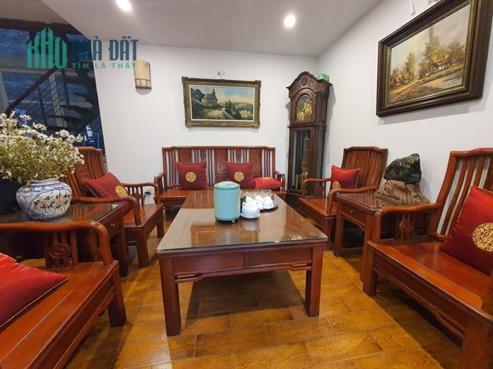 Bán nhà 130m2 phố Nghi Tàm, Tây Hồ Biệt thự Gara Ô tô tránh 15.5 Tỷ