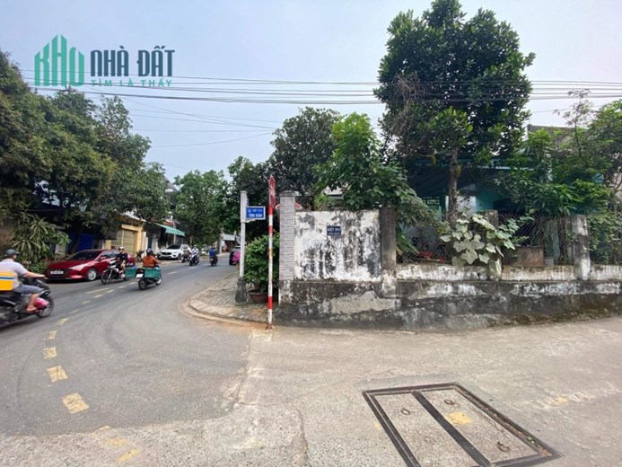 Bán gấp mặt tiền Tôn Đản Cẩm Lệ lô góc kinh doanh chỉ nhỉnh 2 tỷ.
