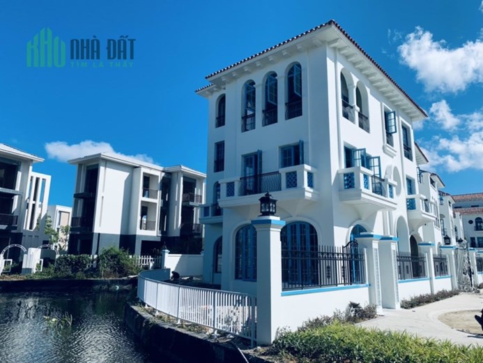 Chuyện nhượng lại gấp căn song lập sát mặt biển bãi cháy Hạ Long, trục đường bao biển