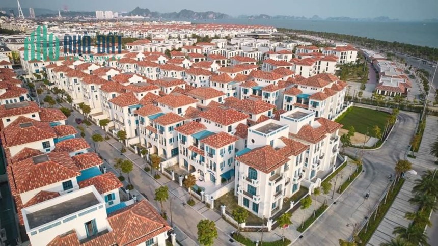 Chuyện nhượng lại gấp căn song lập sát mặt biển bãi cháy Hạ Long, trục đường bao biển