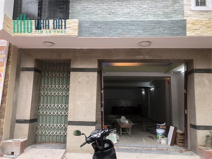 Cho thuê mặt bằng tòa nhà 180m2 đường 30/4 Ngã Tư Giếng Nước, TPVT