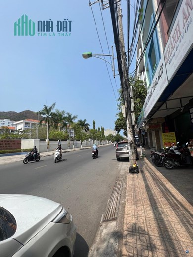 cho thuê mặt bằng Điện Biên Phủ đối diện trường du lịch Vĩnh Hòa N.Trang 0395287569
