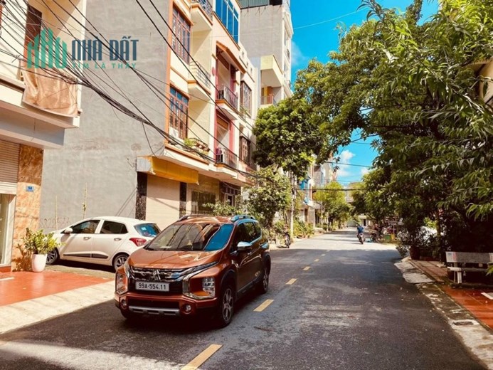CẠNH VƯỜN HOA- SÁT CÔNG VIÊN ÔNG CỪ- GẦN B.V SẢN NHI- ĐẸP LUNG LINH- 5 TỶ x!