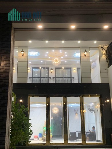bán khách sạn tâm huyết giá đổ nợ ngay biển Vĩnh Hải Nha Trang lh 0985451850 Xuyên