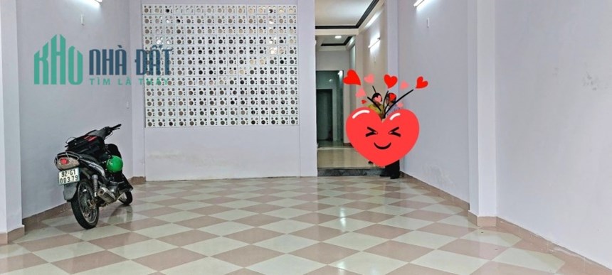 Bán nhà mặt tiền Phạm Hùng Cẩm Lệ 3 tầng 110m2 chỉ nhỉnh 6 tỷ.