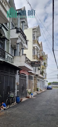 Nhà Khu Phân Lô- Hiệp Thành- QUận 12- hẻm Xe Hơi Vi Vu - chỉ Nhỉnh 4ty.
