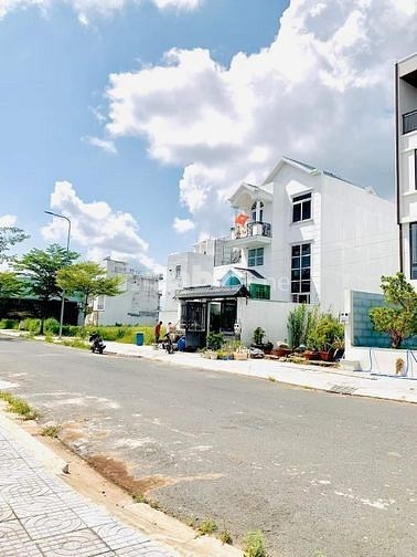 Cần tiền đáo hạn ngân hàng cần bán gấp 2 nền đất BÌNH CHÁNH
