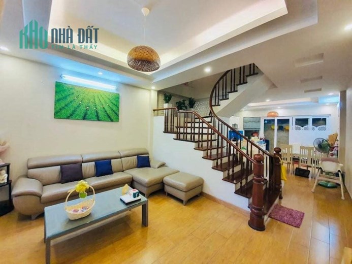 Bán nhà Yên Hòa, Cầu Giấy vừa ở vừa cho thuê 51m2,  5 tầng, mt  4m, giá 6.3 tỷ.