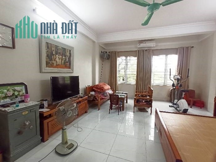 NHÀ LÔ GÓC CỰC ĐẸP Ở KIM ĐỒNG - DIỆN TÍCH 60M2, 5 TẦNG, GIÁ 12.3 TỶ