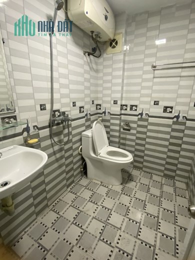 Bán nhà mặt đường Chợ Hàng vị trí đắc địa, 74m x 3 tầng GIÁ 7.9 tỉ kinh doanh cực đông