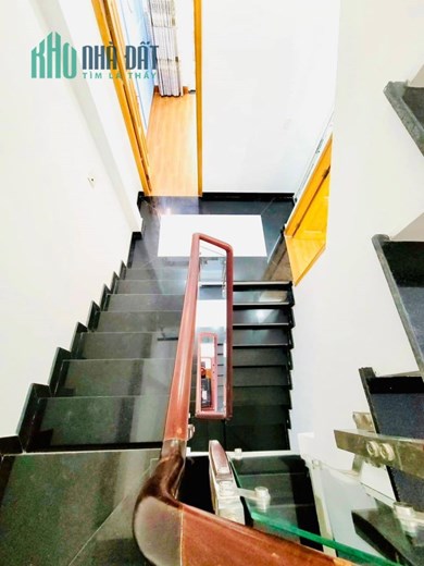 Bán gấp Mặt tiền kinh doanh Nguyễn Cửu Vân, Bình Thạnh, 82m2, 4 tầng, chỉ 16 tỷ 900