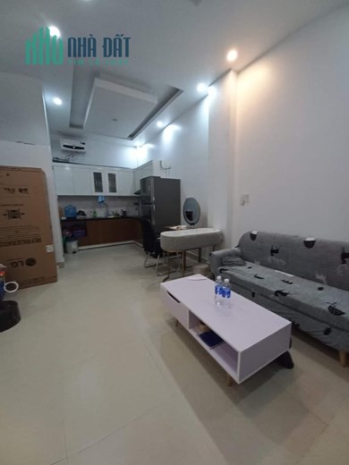 HIẾM !!! XEM NGAY NHÀ NGUYÊN VĂN HUYÊN CẦU GIẤY 38m2 5 tầng DÂN XÂY HIỆN ĐẠI, NGÕ THÔNG THOÁNG chỉ