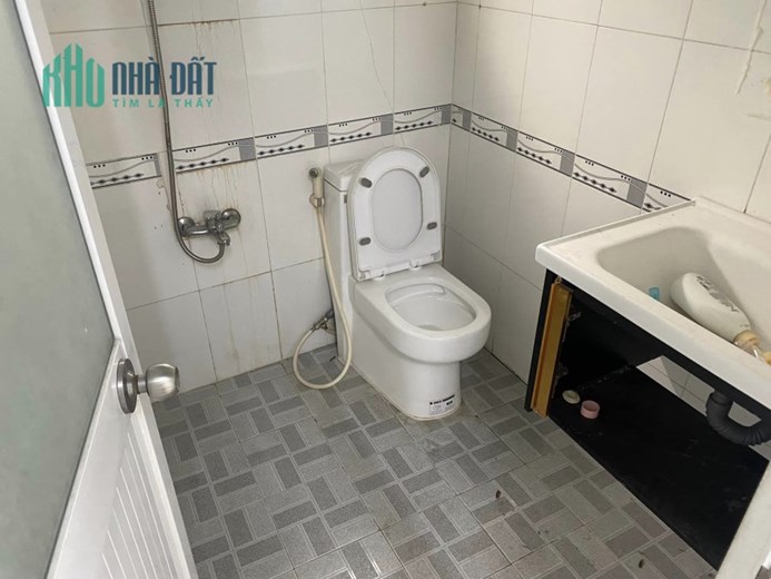 Bán nhà 102m2 mặt tiền đường DHT42 Quận 12 chỉ 5,2 tỷ