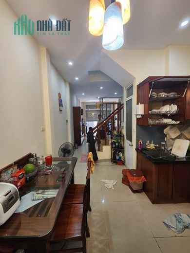 HIẾM !!! XEM NGAY  nhà riêng Đội Cấn Ba đình nhà 4 tầng 45m2, 5 tầng Ngõ thông thoáng chỉ 6.2 tỷ