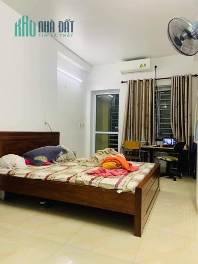 1.8 tỷ có nhà đẹp 4 tầng Nghĩa Tân, Cầu Giấy, ngõ rộng 3m