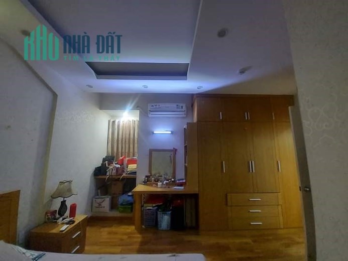 Chính chủ bán ( EH3 64m2 /2PN/2WC , Đầy đủ nội thất cao cấp đến 200tr), Sổ hồng sẳn , Nhà như hình